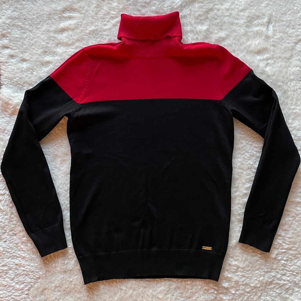 Women’s Calvin Klein Turtleneck Sweater (Size S)